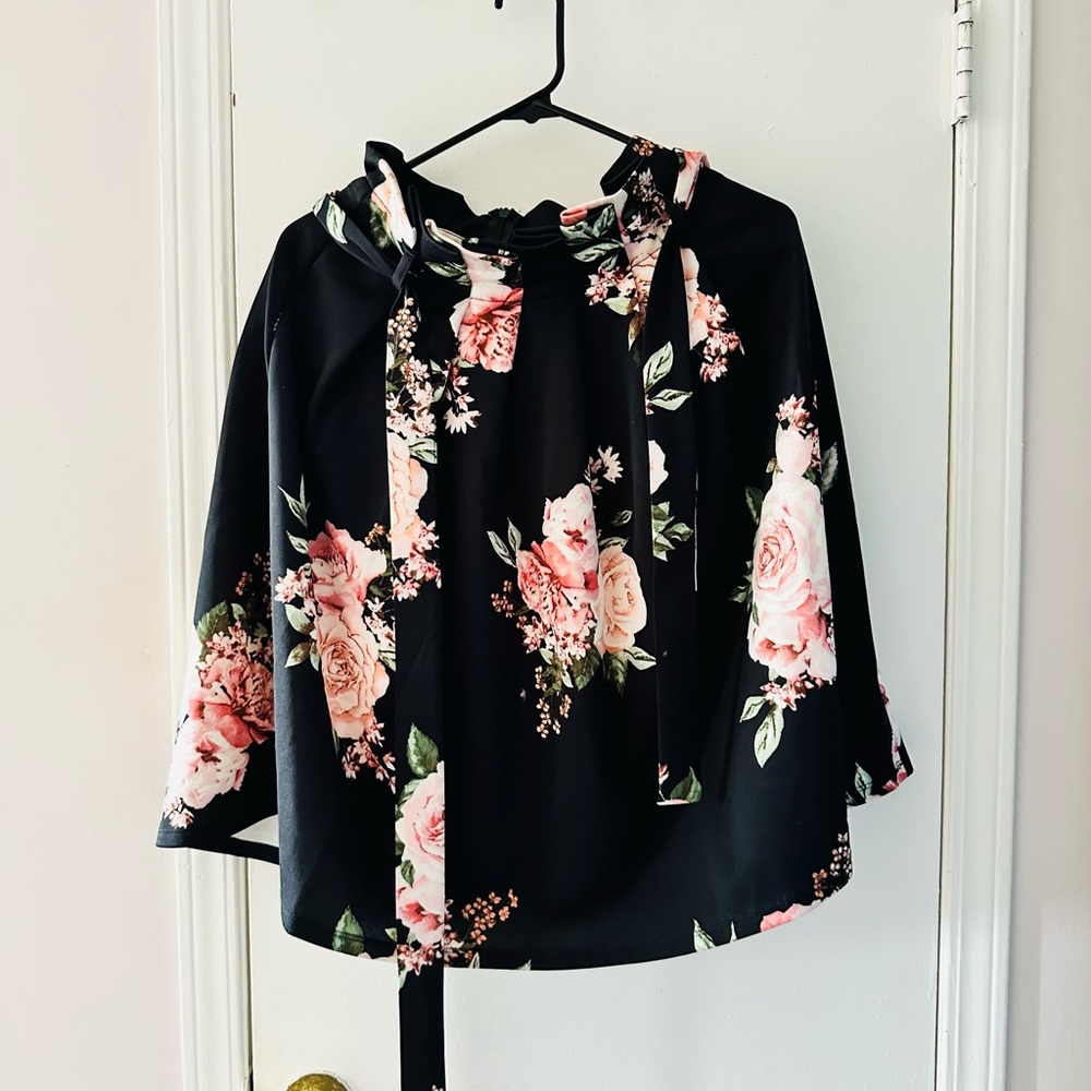 Elegant Black skirt w flowers from Iris
